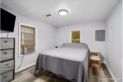 305 Crescent Street, Watervliet, MI 49098 - Photo 10
