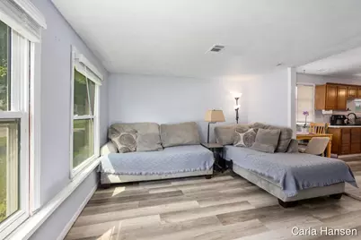 305 Crescent Street, Watervliet, MI 49098 - Photo 6