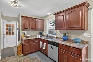 1448 Baywicke Dr SE, Lowell, MI 49331 - Photo 10