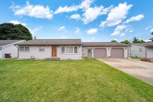 1304 Joseph St, Jackson, MI 49202 - Photo 2