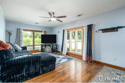 281 N Main Street, Casnovia, MI 49318 - Photo 20