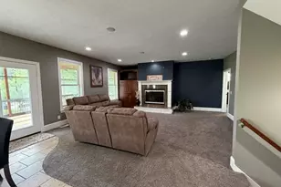 7809 Golf Meadows Dr SE, Caledonia, MI 49316 - Photo 12