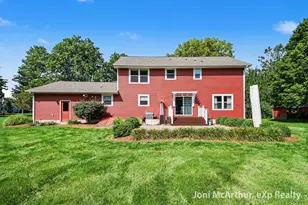 1562 W Ellis Ave, Belding, MI 48809 - Photo 24