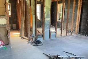 612 N Crystal Ave, Benton Harbor, MI 49022 - Photo 6