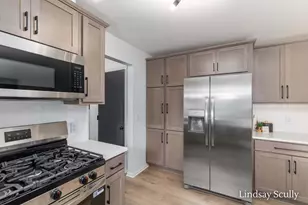 5719 Bentbrook Dr SE, Kentwood, MI 49508 - Photo 10