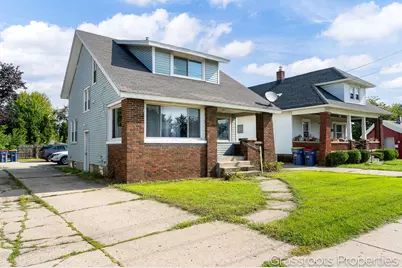 1109 Fulton Street W, Grand Rapids, MI 49504 - Photo 2