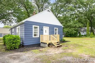 1981 Valley St, Muskegon, MI 49442 - Photo 1