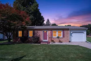 565 N Madison St, Marshall, MI 49068 - Photo 2