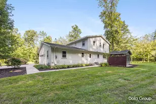 2198 Trillium Ln NW, Grand Rapids, MI 49534 - Photo 32