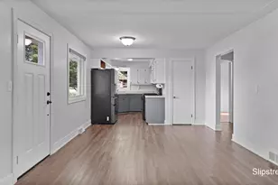 7576 12th Ave, Jenison, MI 49428 - Photo 2
