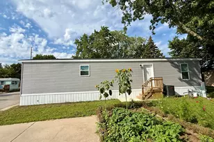 333 E Lakewood Blvd, Holland, MI 49424 - Photo 4