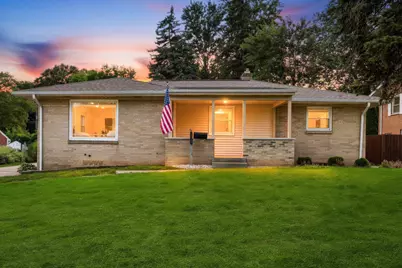 1752 Lake Michigan Drive NW, Grand Rapids, MI 49504 - Photo 2