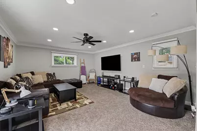 3308 Grafton Street, Lake Orion, MI 48359 - Photo 4
