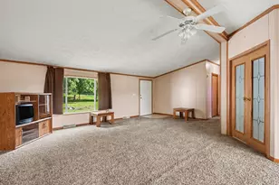 546 Wall St, Ionia, MI 48846 - Photo 8