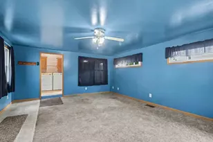 546 Wall St, Ionia, MI 48846 - Photo 18