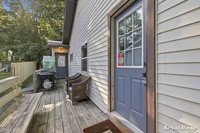 6780 Tulare Avenue NE, Rockford, MI 49341 - Photo 4