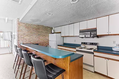 2126 Pauline Boulevard #301, Ann Arbor, MI 48103 - Photo 24