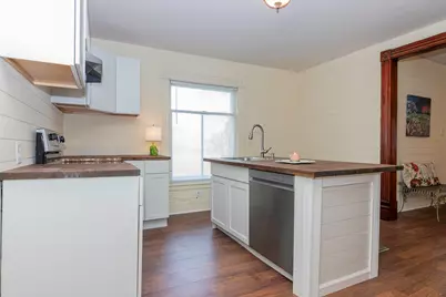 102 Pine Street, Paw Paw, MI 49079 - Photo 8