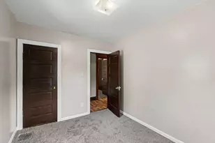 547 N Pleasant St, Jackson, MI 49202 - Photo 18