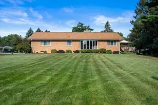 1161 Fox Hills Dr, Howell, MI 48843 - Photo 36