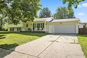 418 Harrison St, Coopersville, MI 49404 - Photo 2