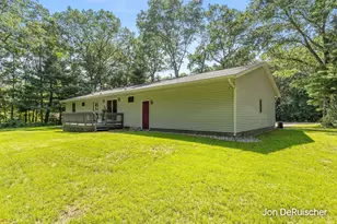 572 Stevenscott Dr, Muskegon, MI 49442 - Photo 20