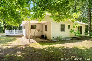 4536 Dalson Rd, Twin Lake, MI 49457 - Photo 2