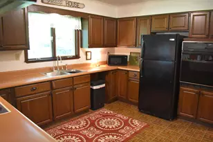 8361 Pucker St, Berrien Center, MI 49102 - Photo 12