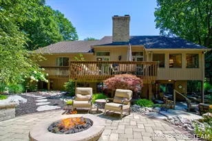 2295 Timberlee Dr, Holland, MI 49424 - Photo 4