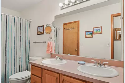 104 Orchard Drive, South Haven, MI 49090 - Photo 16
