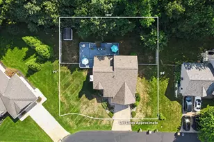 104 Orchard Dr, South Haven, MI 49090 - Photo 4