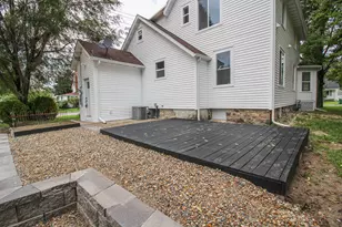 822 N Main St, Three Rivers, MI 49093 - Photo 4