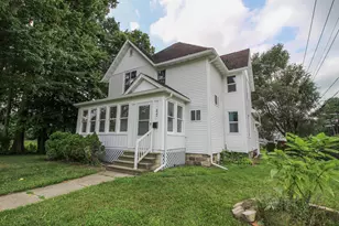 822 N Main St, Three Rivers, MI 49093 - Photo 2