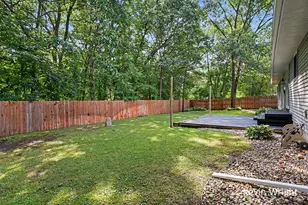 1802 Duchess Ct, Muskegon, MI 49445 - Photo 24
