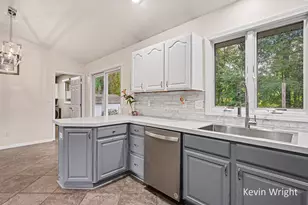 1802 Duchess Ct, Muskegon, MI 49445 - Photo 10