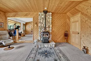 10077 Maple Hill Rd, Howard City, MI 49329 - Photo 12