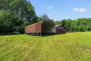 10077 Maple Hill Rd, Howard City, MI 49329 - Photo 52