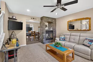 165 Hawthorne Dr, Brooklyn, MI 49230 - Photo 6