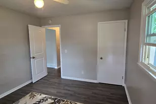 2144 Plainfield Ave, Norton Shores, MI 49441 - Photo 14