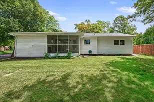 1521 Lake Grove Ave SE, East Grand Rapids, MI 49506 - Photo 10