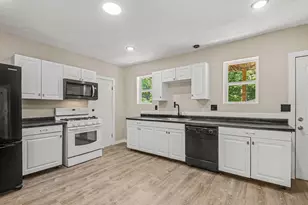 30 Putnam St SW, Grand Rapids, MI 49507 - Photo 8