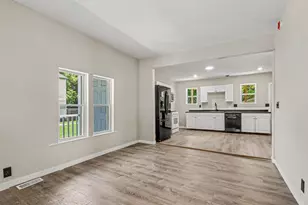30 Putnam St SW, Grand Rapids, MI 49507 - Photo 6
