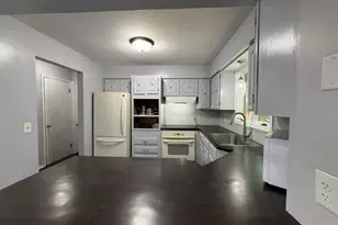 9051 Algoma Ave NE, Rockford, MI 49341 - Photo 6