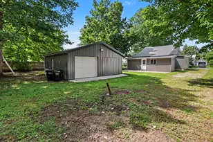 224 Washington St, Bronson, MI 49028 - Photo 26