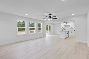 2024 Green Acres Dr, Adrian, MI 49221 - Photo 8