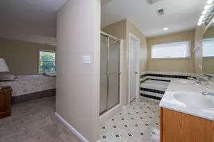 401 S Veronica Ct, Saint Joseph, MI 49085 - Photo 32