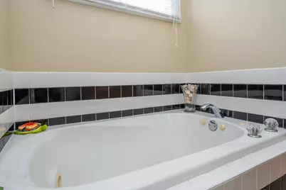 401 S Veronica Court, Saint Joseph, MI 49085 - Photo 34