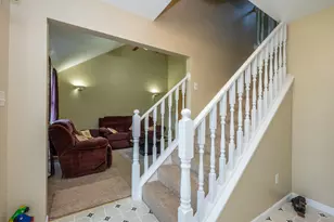 401 S Veronica Ct, Saint Joseph, MI 49085 - Photo 6