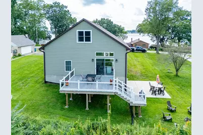 32144 Chamberlin Drive, Lawton, MI 49065 - Photo 2