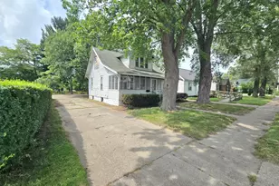 2209 Hoyt St, Muskegon Heights, MI 49444 - Photo 2